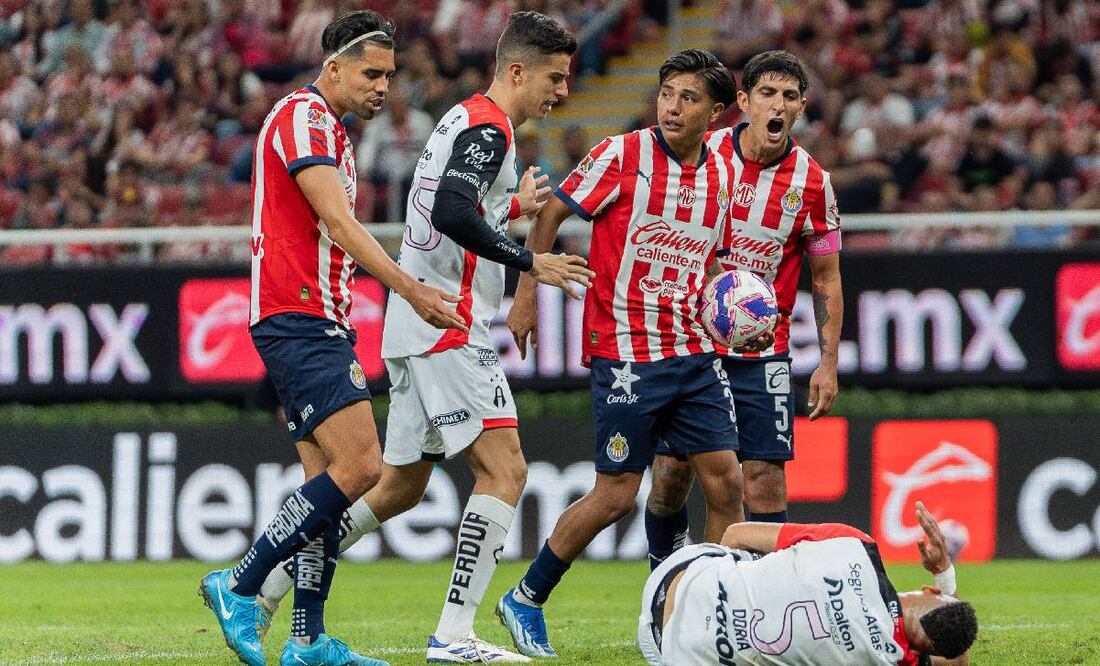 Chivas no pudo empatar el partido ante el Atlas en el Clásico Tapatío. Foto: Imago7