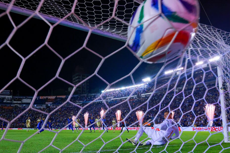 Cruz Azul y América durante la Final de Ida en el Estadio Ciudad de los Deportes - Foto: Imago7