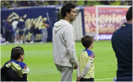 Checo Pérez se hace presente en el Estadio Azteca para apoyar al América en la Final