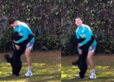 Álvaro Fidalgo tuvo en reencuentro muy emotivo; el español le dio un gran abrazo a su lomito después de regresar de vacaciones