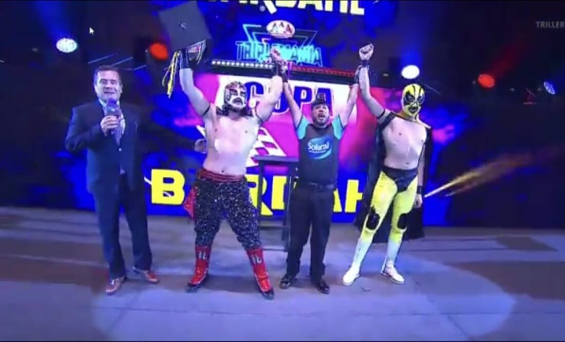 Una noche triste vivieron el Negro Casas y Psycho Clown. Foto: Especial.