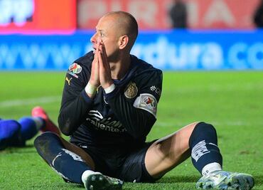 Chicharito Hernández manda contundente mensaje a la afición de Chivas tras la primera derrota en el torneo