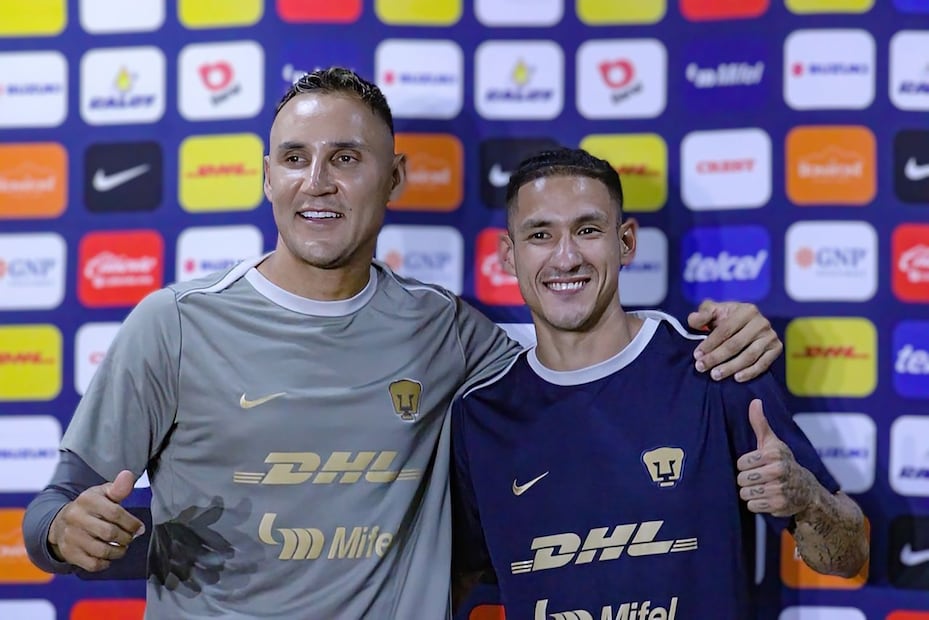 Keylor Navas y Uriel Antuna en conferencia de prensa con Pumas - Foto: Maritza Villagómez/EL GRÁFICO