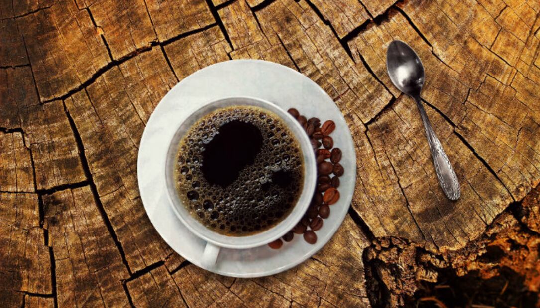 10 alimentos y bebidas que los veganos NO comen