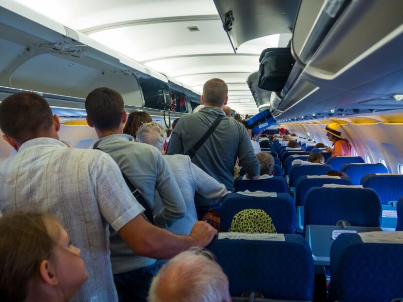 Las 10 cosas que más molestan a los pasajeros de un avión