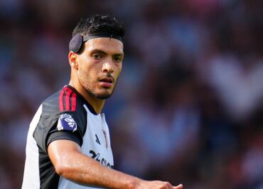 Raúl Jiménez acumula seis partidos sin anotar con el Fulham