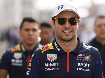 Checo Pérez va a negociar una extensión de contrato con Red Bull por dos años más