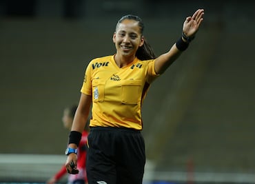 Árbitras mexicanas escribirán historia en el Mundial Femenil Sub-17; Lizzet García será silbante en el partido inaugural