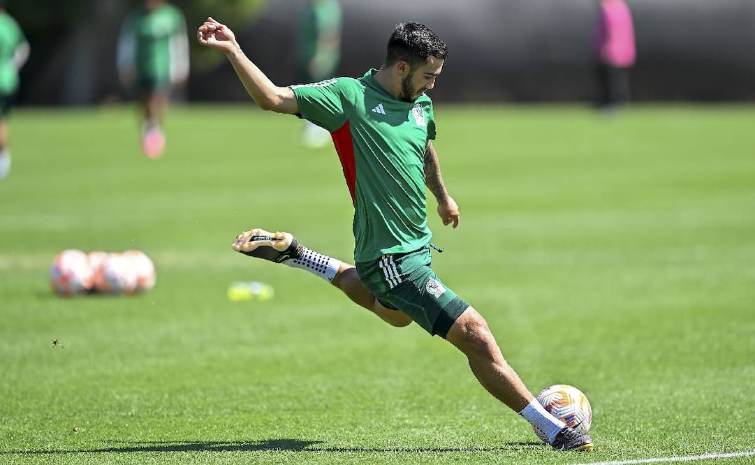 Luis Chávez pide que no se pongan trabas a los mexicanos para ir a Europa. Foto: Imago7