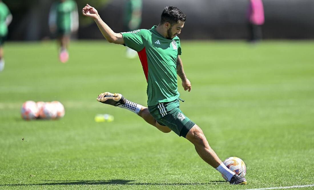 Luis Chávez pide que no se pongan trabas a los mexicanos para ir a Europa. Foto: Imago7