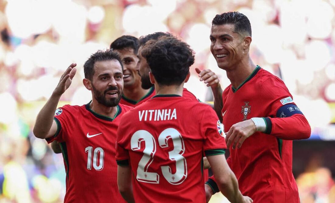 Portugal derrota a Turquía y esta con dos pies en la siguiente ronda de la Eurocopa. Foto: AP.