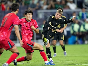 Santiago Giménez rescató con un golazo a México ante Corea del Sur