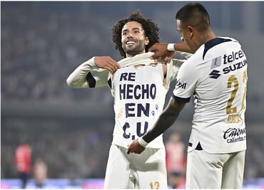 Chino Huerta anota doblete a Chivas y celebra con polémica camiseta: "Re-hecho en CU"