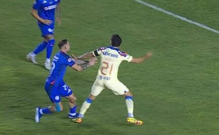 Revalan audios del VAR en el posible penalti de Rotondi sobre Henry Martín ¿Debió marcarse la falta?