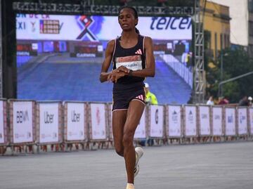 Maratón CDMX 204: Fancy Chemutai y Janet Ruguru de Kenia se llevaron el 1-3 en la rama femenil