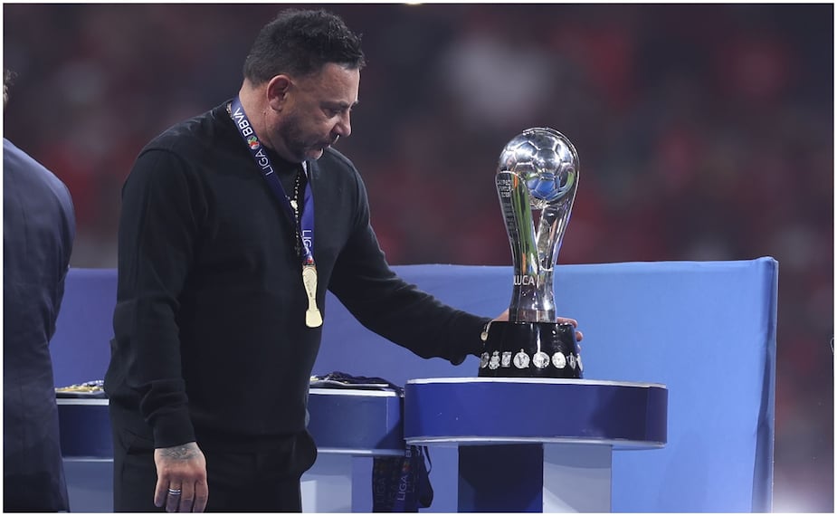 Antonio Mohamed campeón con Toluca Foto: Imago7