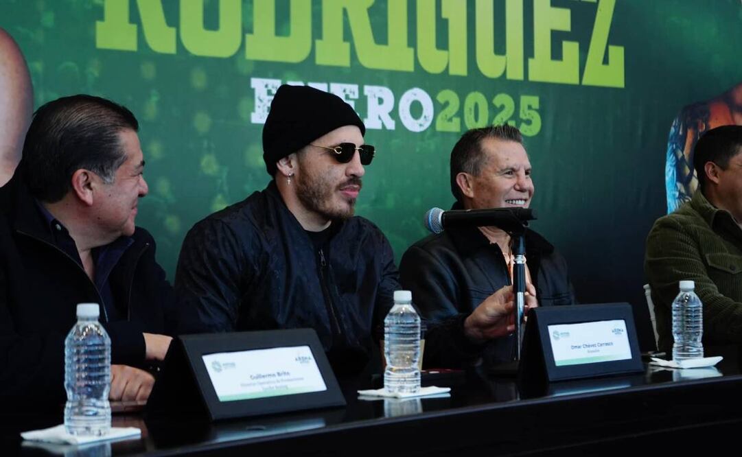 Julio César Chávez se robó el show en la conferencia de prensa de la pelea de Omar Chávez contra el Chino Rodríguez. Foto: Zanfer
