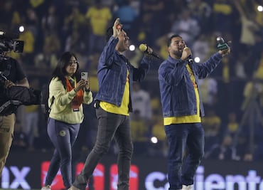 La Banda MS pone a cantar a la afición del América en la Final; Mi mayor anhelo retumba en el estadio Ciudad de los Deportes