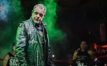 Vampiro Canadiense recibe golpiza durante un programa de TV Azteca 