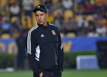 Hugo Ayala, Director Deportivo de Tigres Femenil, a mantener a las Amazonas mandando en México