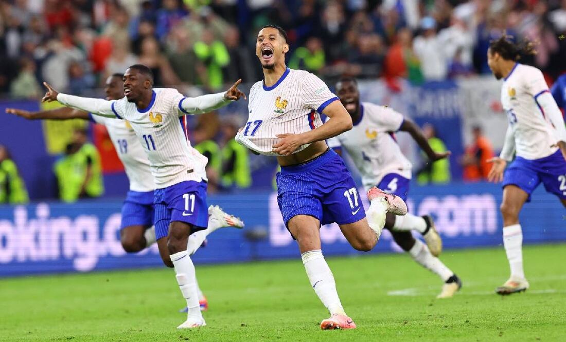 Los franceses festejan luego de que eliminaran en penaltis a Portugal en Cuartos de Final de la Euro 2024. Foto: Agencias