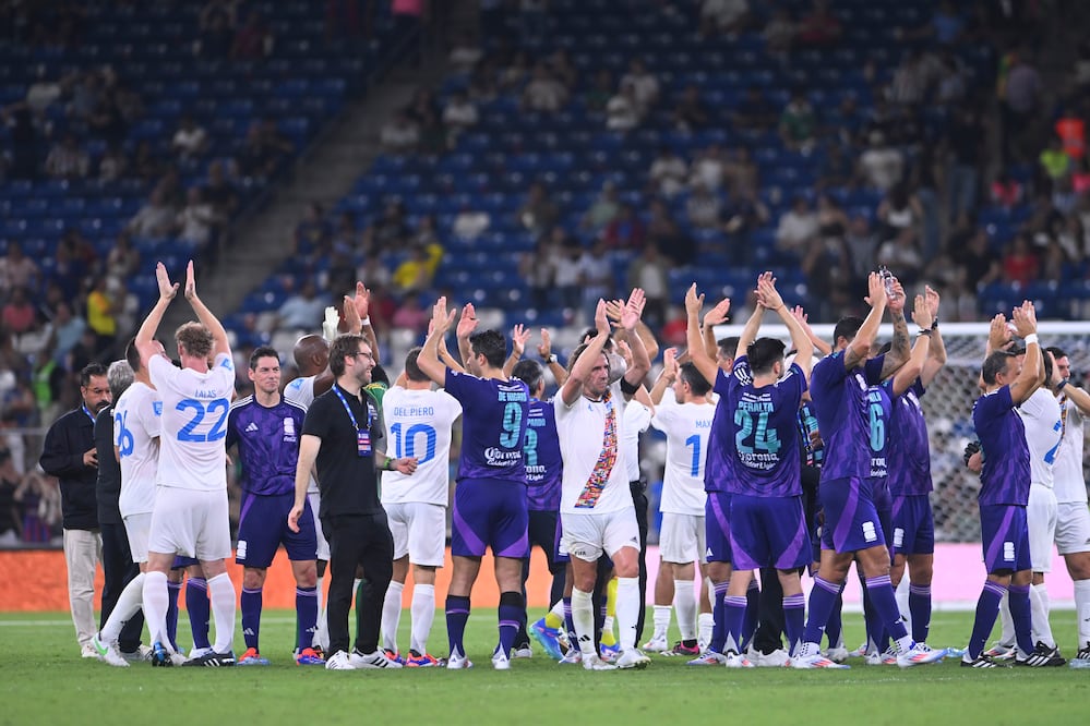 Estrellas internacionales se llevan el triunfo en el Juego de Leyendas - Foto: Imago7