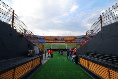 Estadio Univesitario sufre un apagón; ocurre flamazo antes de la semifinal entre Tigres y Toluca