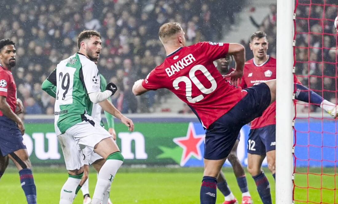 El sueño de calificar directo se desvaneció para el Feyenoord con tres autogoles. Foto: @Feyenoord