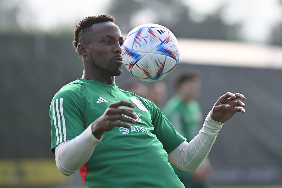 Julián Quiñones en entrenamiento con la Selección Mexicana, previo al duelo contra Honduras - Foto: Imago7