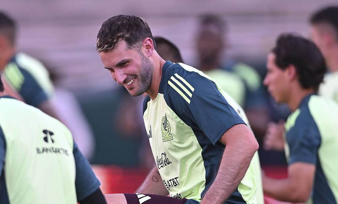 Ante la baja producción de goles, Santiago Giménez es de los más ovacionados. Foto: Imago7.