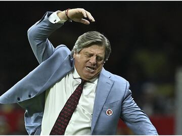 'Fuera tu ching... ma...', Miguel Herrera respondió a aficionados de Xolos que pedía su salida