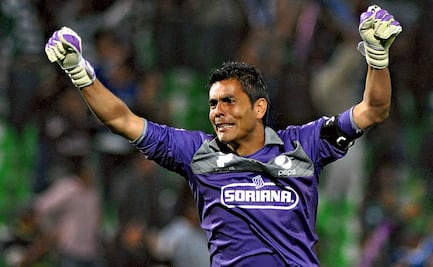 Porra de Pumas hizo llorar a Oswaldo Sánchez tras quedar fuera del Mundial de Sudáfrica 2010