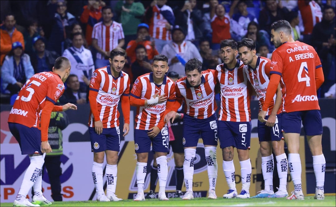 Chivas se encuentra de regreso luego de vencer a Puebla de visita y amanecerá entre los primeros cuatro de la clasificación / FOTO: Imago7