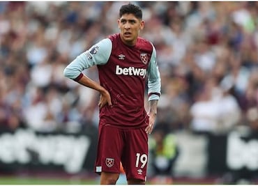 ¡Lo quieren fuera! Edson Álvarez no entraría en planes del West Ham para la siguiente temporada