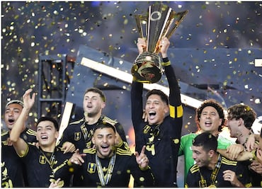 México es campeón de la Copa Oro tras vencer a Estados Unidos; el Tri consigue su decimotercer título de este torneo
