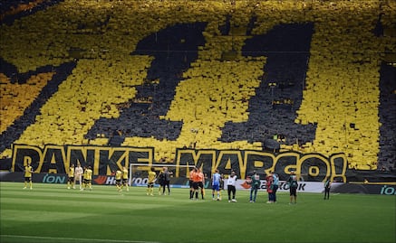La afición del Borussia Dortmund y su impresionante mosaico para despedir a Marco Reus