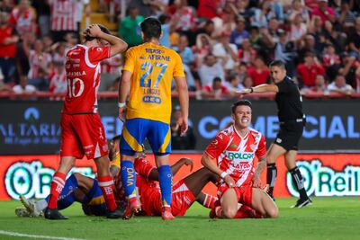 Necaxa y Tigres viven un "aburrido" empate en los Cuartos de Final; todo se definirá en "El Volcán"