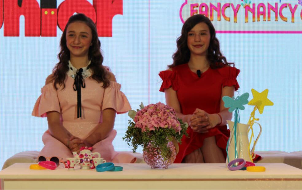 Mía y Nina Rubín prestan sus voces para la serie “Fancy Nancy Clancy”