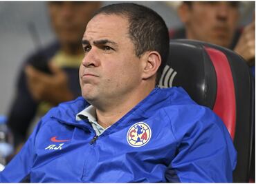 Jardine responde a polémicas por el arbitraje: Me gustaría que se hable así de otros equipos