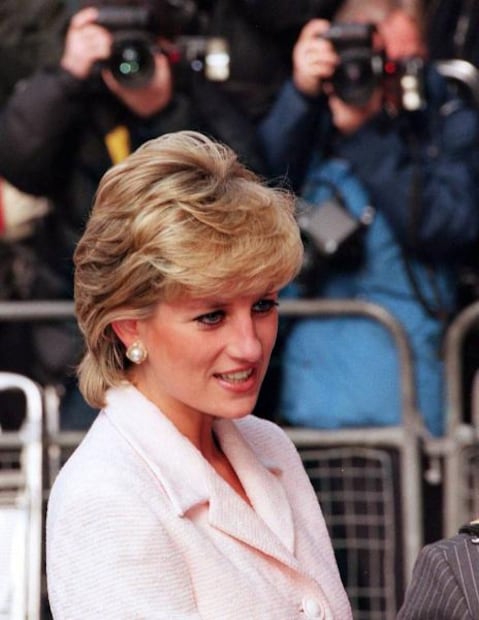 10 looks de Lady Di que marcaron la historia de la moda internacional