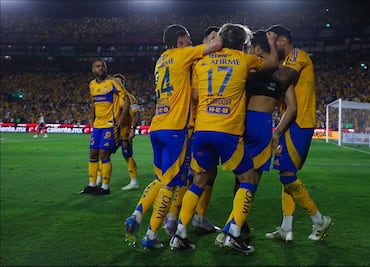 Con dosis de dramatismo, Tigres vino de atrás para vencer a Rayados y ganar el Clásico Regio