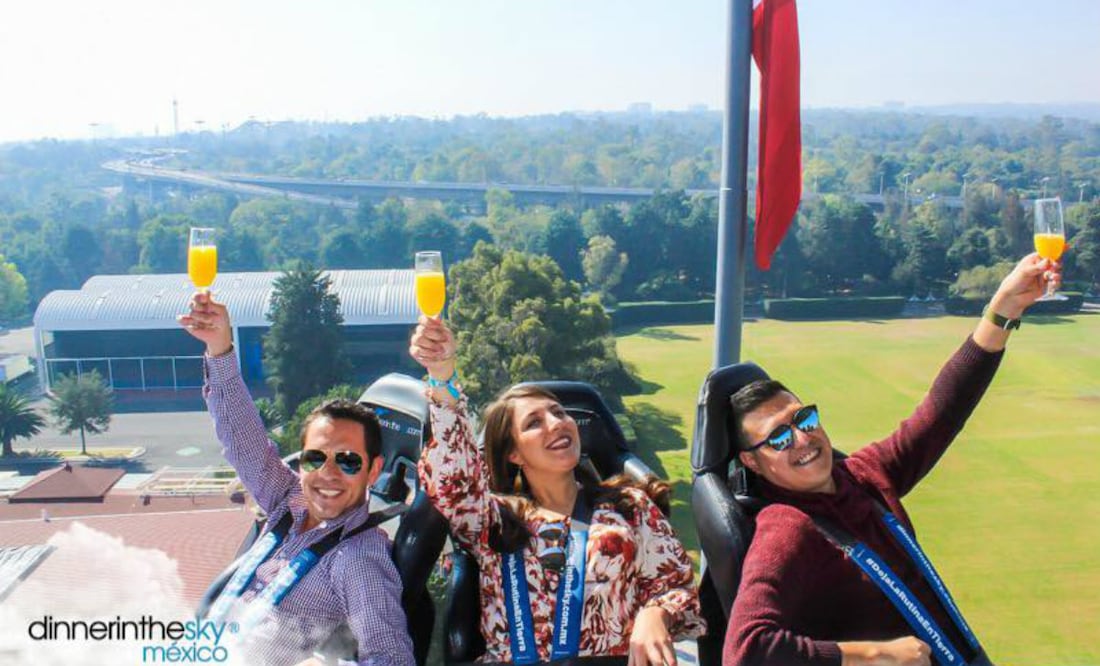 Foto: Facebook Dinner in the Sky México