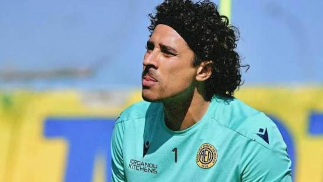 Paco Memo suma dos derrotas con el AEL Limassol FC de Chipre. Foto: Especial