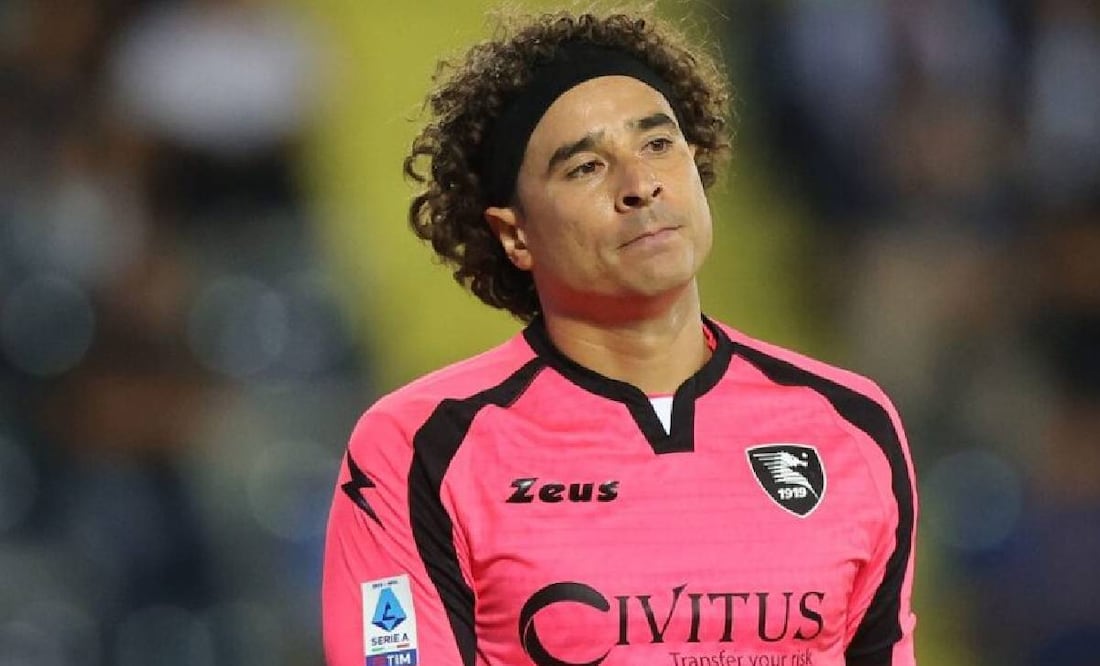 Guillermo Ochoa está a cuatro goles de registrar los mil tantos en contra a nivel de clubes. Foto: Especial