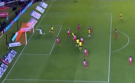 América anotó el primer gol ante el Toluca y se los anularon de manera polémica