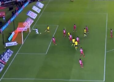 América anotó el primer gol ante el Toluca y se los anularon de manera polémica
