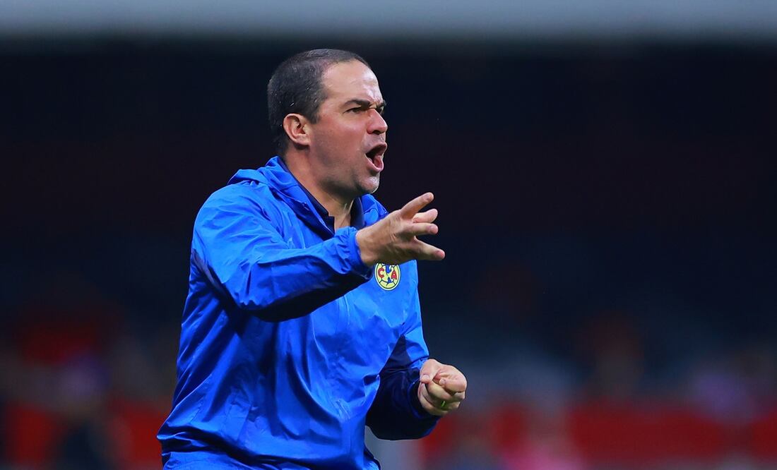 André Jardine durante las semifinales de la Concachampions - Foto: Imago7