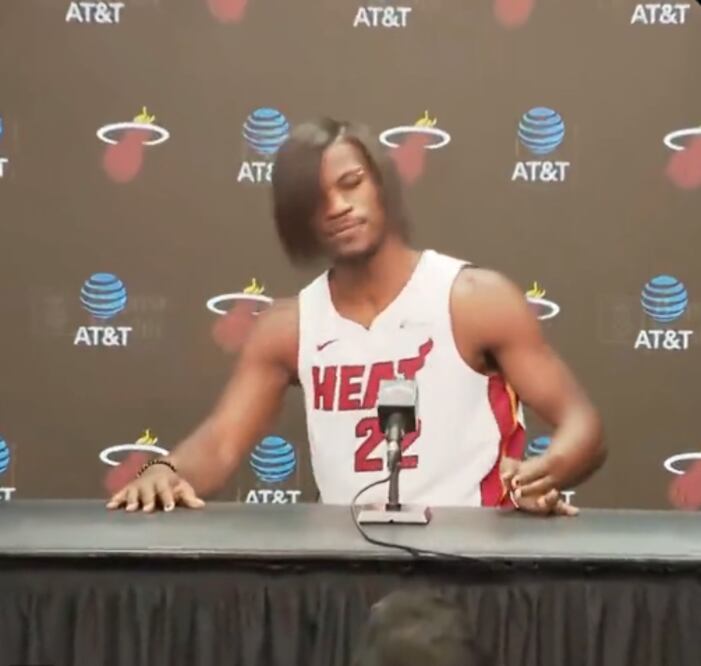 Jimmy Butler y su nuevo peinado / Foto: Especiales