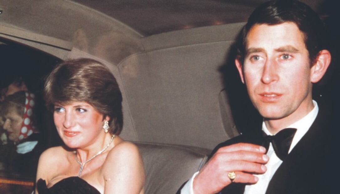 ¡Es inmortal! El príncipe Carlos de Inglaterra ¿pariente de Drácula?