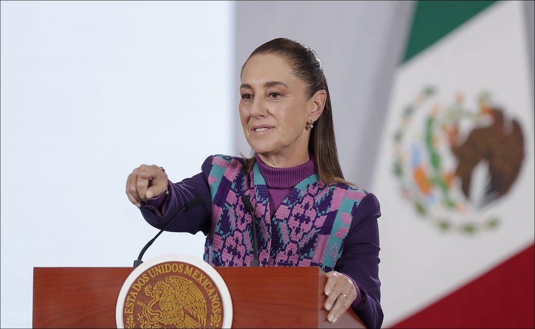 La presidenta de México, Claudia Sheinbaum, habla en una rueda de prensa, en el Palacio Nacional. FOTO: EFE